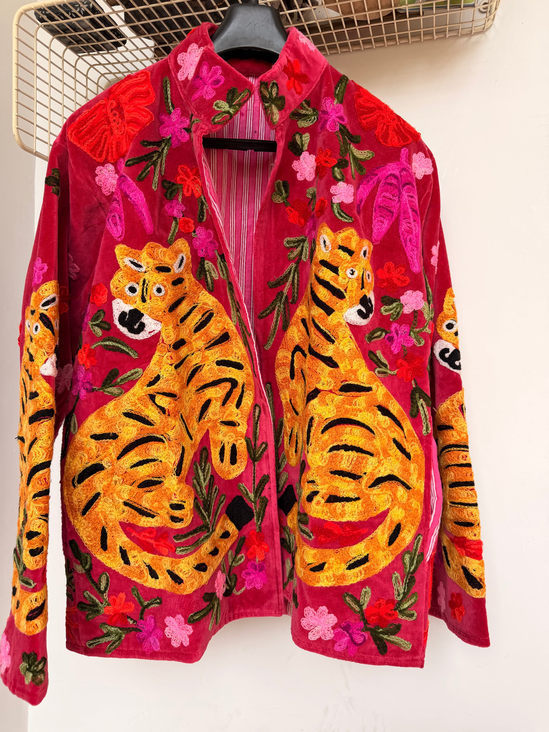 こ*こ様 AMERI AMERI ROSE EMBROIDERY JACKET Ameri（アメリ）の「ROSE 
